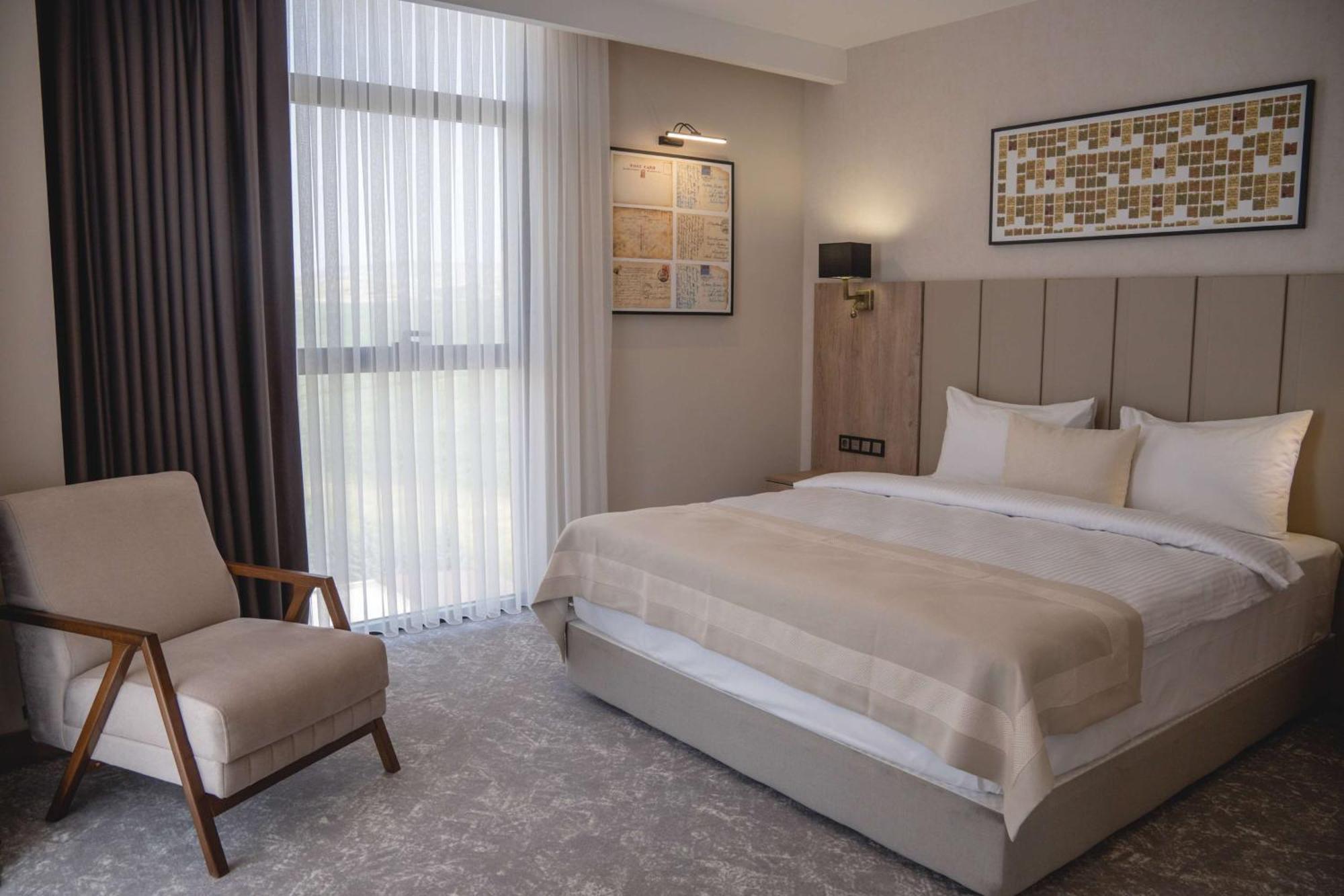 Hotel Ramada Plaza By Wyndham Batman Extérieur photo