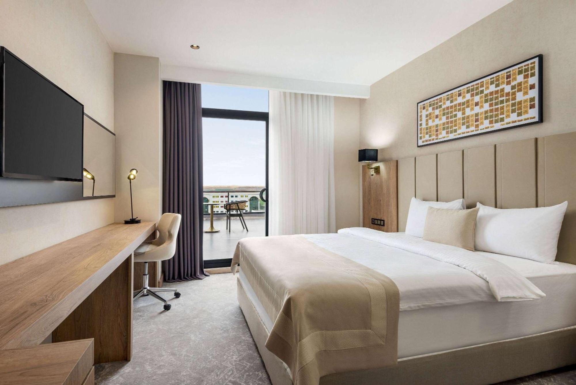 Hotel Ramada Plaza By Wyndham Batman Extérieur photo